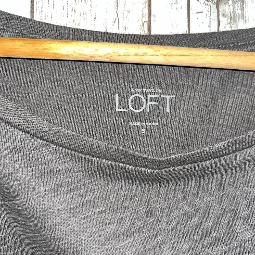 Loft Striped Gray Navy Blue Lace Appliqué Tee - Picture 4 of 4